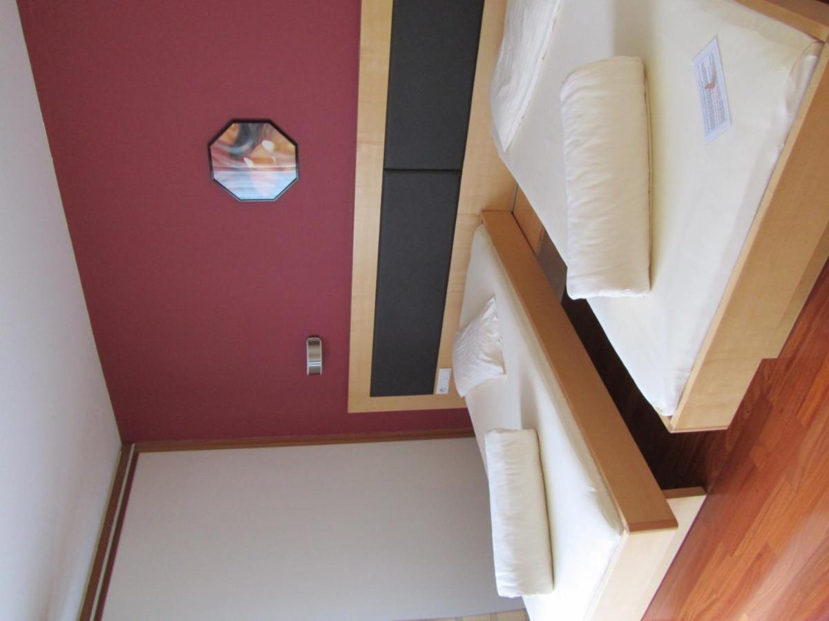 הוהנמס Businesshotel Valerian מראה חיצוני תמונה