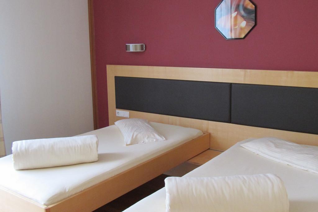 הוהנמס Businesshotel Valerian מראה חיצוני תמונה
